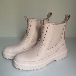 Converse Chelsea Lugged Hi Boots Baby Pink Kids 3.5 / Women’s 5.5 NEW